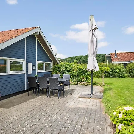 Lovely In With Kitchen בית נופש