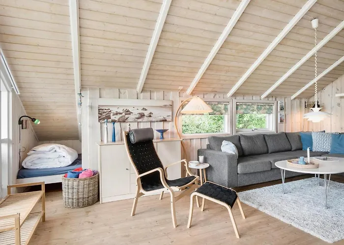 Feriehus Lovely In With Kitchen