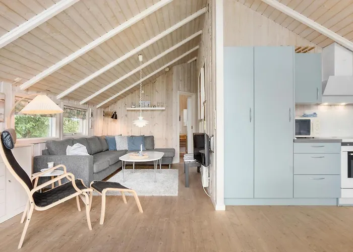 Lovely In With Kitchen *
